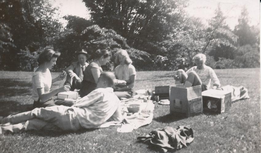 1956_picnic.jpg