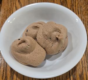 Chocolate Meringue Kisses