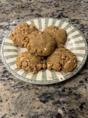 Triple Peanut Butter Cookies